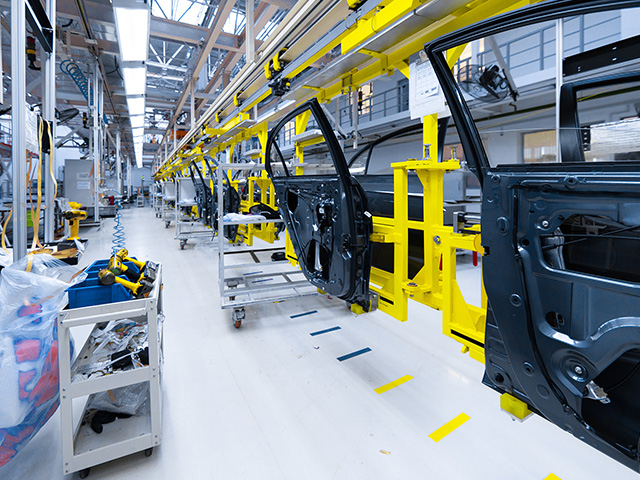 汽车制造中安全光幕的应用与优势 汽车制造中安全光幕的应用与优势
